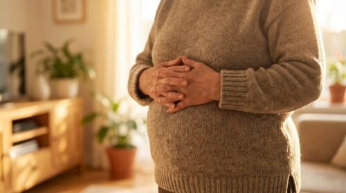 bauchfett nach sechzig jahren ist stärker mit hormonellen veränderungen als mit essverhalten verbunden, was neue erkenntnisse zur gewichtsentwicklung im alter liefert.